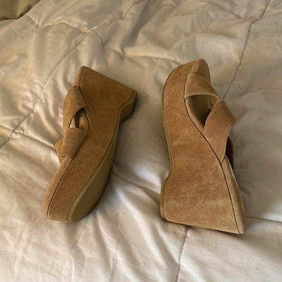 Nine West tan suede sandals. Size 9.5 new never worn. Great for summer - Picture 6 of 9
